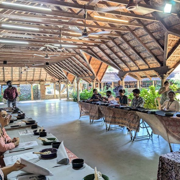 新恵美佐子 Misako Shine 