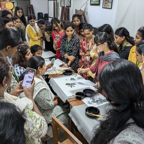 新恵美佐子 Misako Shine 